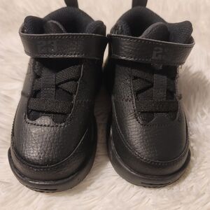 Toddler Air JORDAN MAX AURA 3 TD
Triple Black DA8023 001 Size 6C